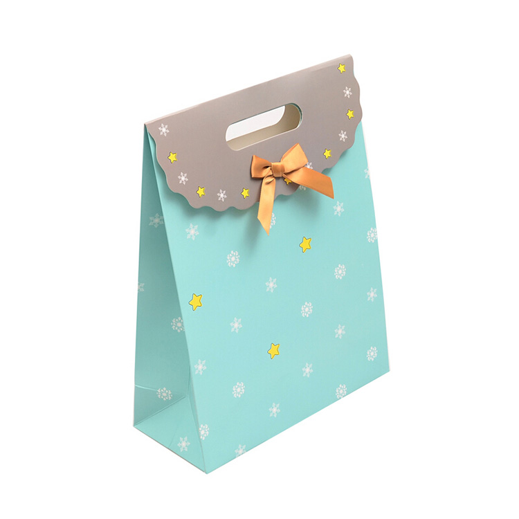 Quid est theme handbag fiet trend inter perussi hodie?